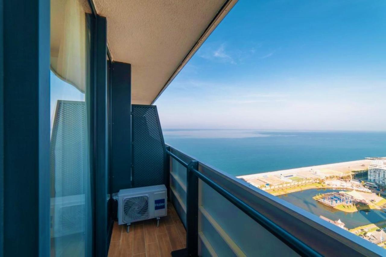 Orbi City Twins Tower Batumi Eksteriør bilde