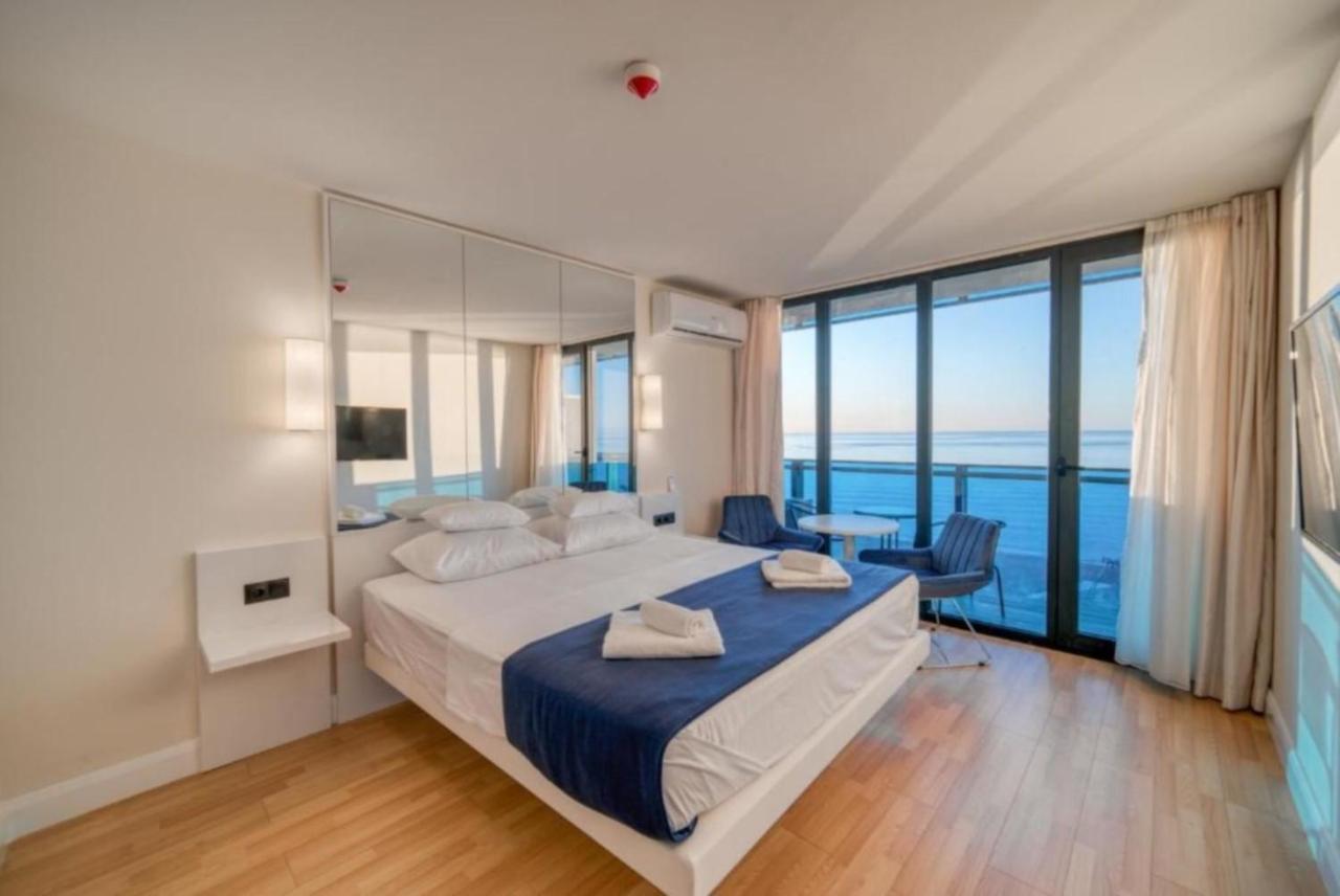 Orbi City Twins Tower Batumi Eksteriør bilde