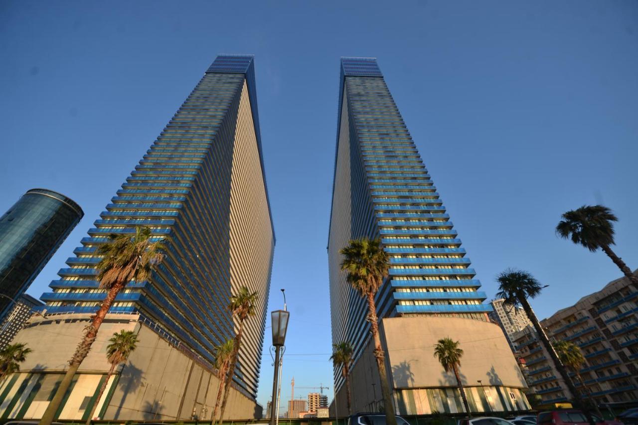 Orbi City Twins Tower Batumi Eksteriør bilde