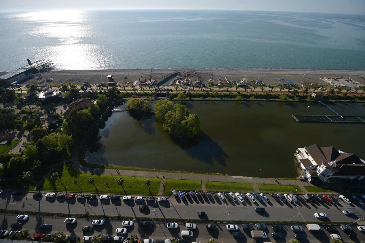 Orbi City Twins Tower Batumi Eksteriør bilde